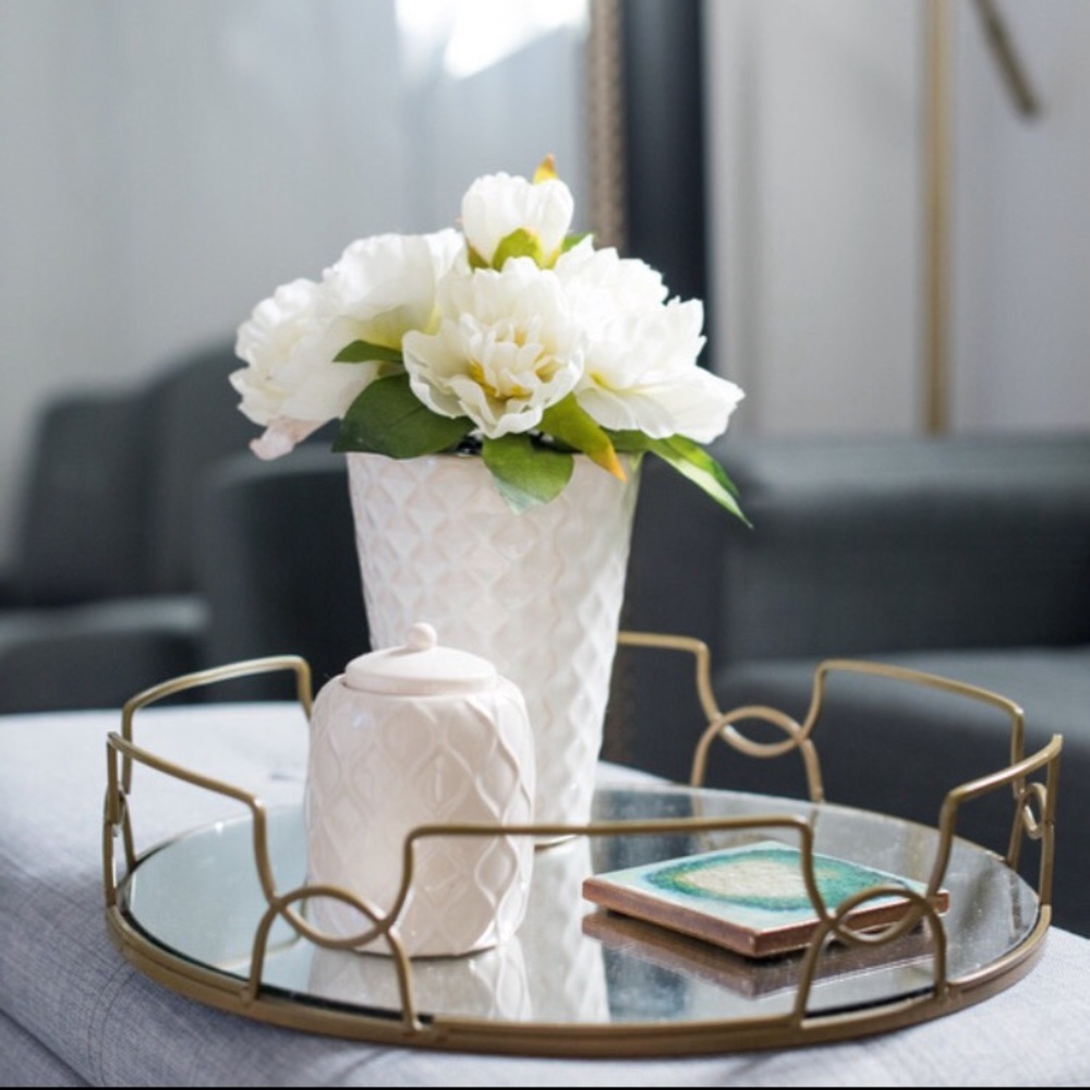 Coffee table tray